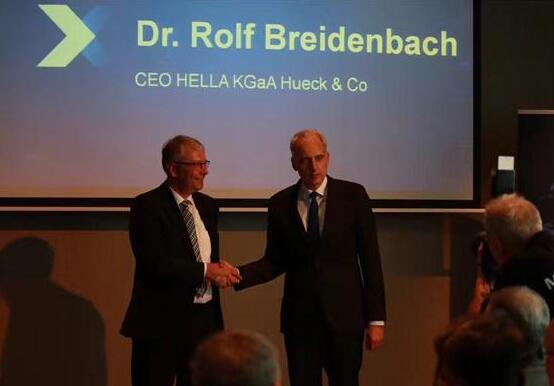 ͼΪɰCEO Stefan SommerʿͼΪCEO Rolf Breidenbachʿ