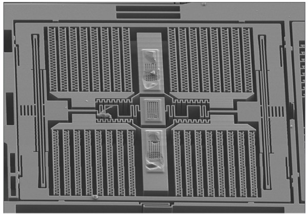 SCHA63T�е�MEMS���ٶȼ�оƬSEM��Ƭ