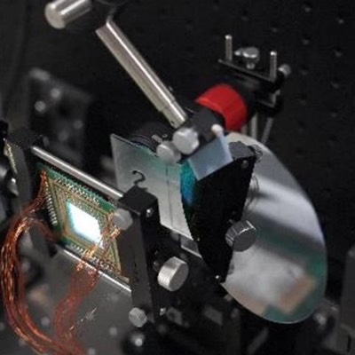 利用碳纳米管光学图像传感器实现可见光波段不可见物体的透明成像