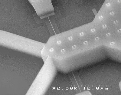 ����MEMS���칤�չ�����ѹ��ʽ����Ӧ���