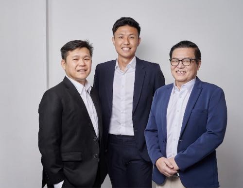 MetaOptics�쵼�Ŷӣ���ϯ����٣�CFO��Wee-Liat Chu����ϯִ�й٣�CEO��Aloysius Chua��ִ�ж��³�Mark Thng